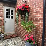 Hayfield Spacious Detached Luxury *